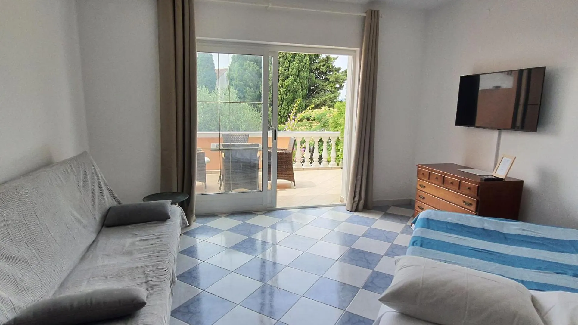 Apartments Durdica Bobic 비오그라드나모루